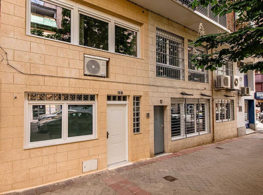 Cozy Duplex Apartment In Barrio De Salamanca - Heredia Madrid Dış mekan fotoğraf